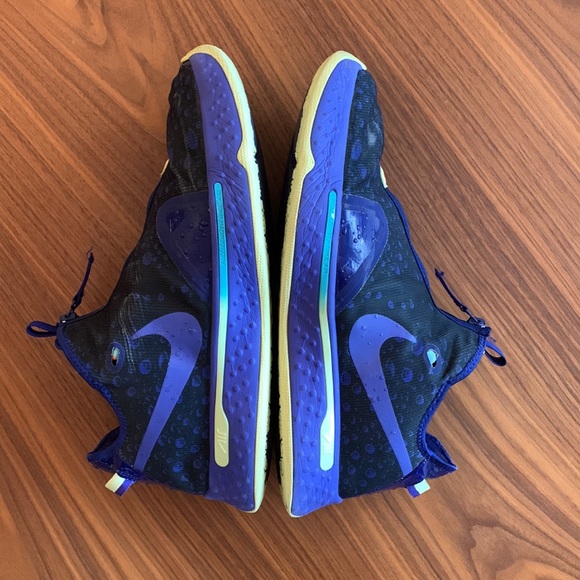 Hi everyone, these are my PG 4 x Gatorade basketball shoes. - Picture 2 of 6